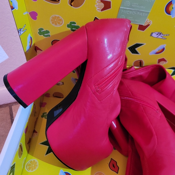 Lemon Drop Shoes - Picture 7 of 11